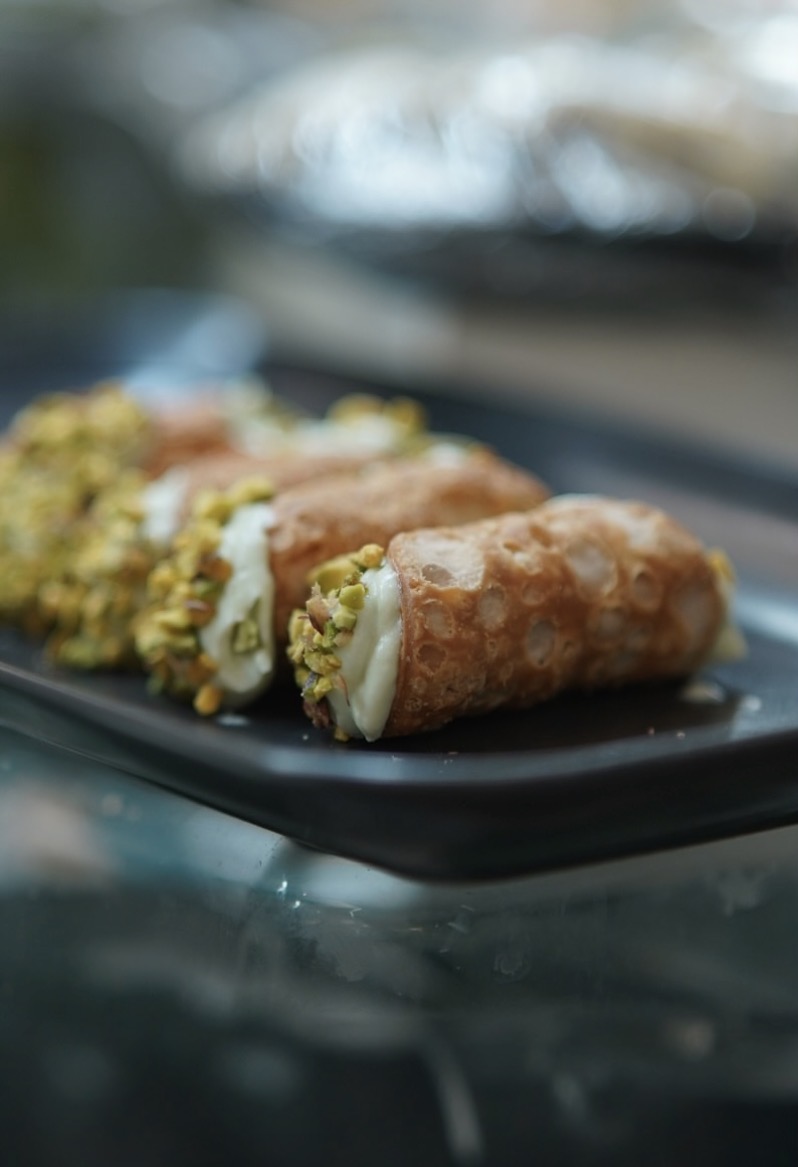 Cannoli & Dolci